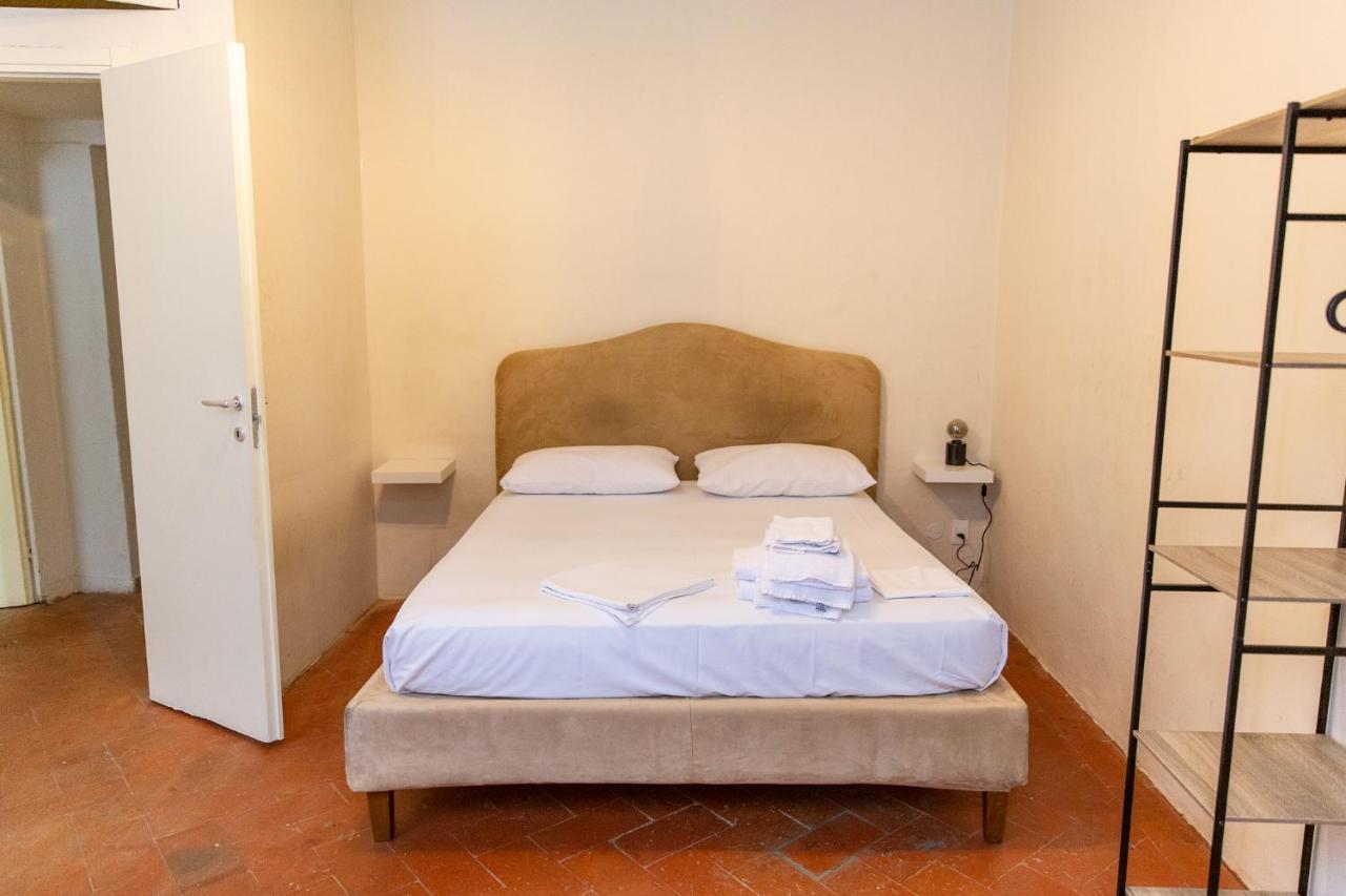Charming Apartment By Bargello Museum Florence Exterior photo
