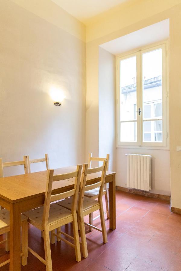 Charming Apartment By Bargello Museum Florence Exterior photo